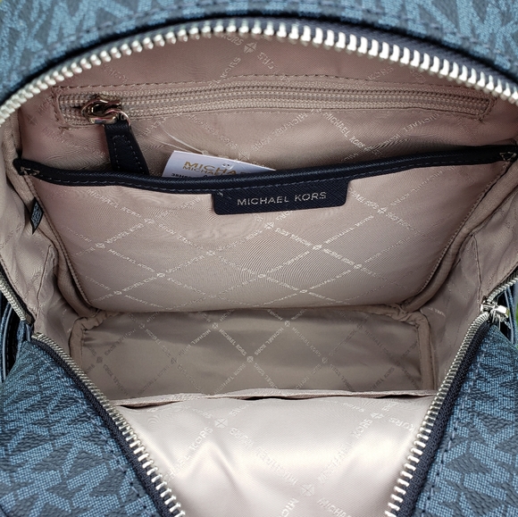 Michael Kors Abbey MD Floral Backpack Blue - Picture 4 of 7